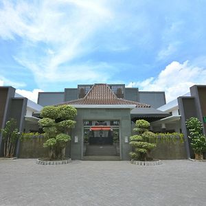 OYO 611 The Edwin Syariah
